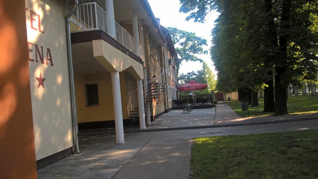 Hotel Thelena Tolna Exterior foto