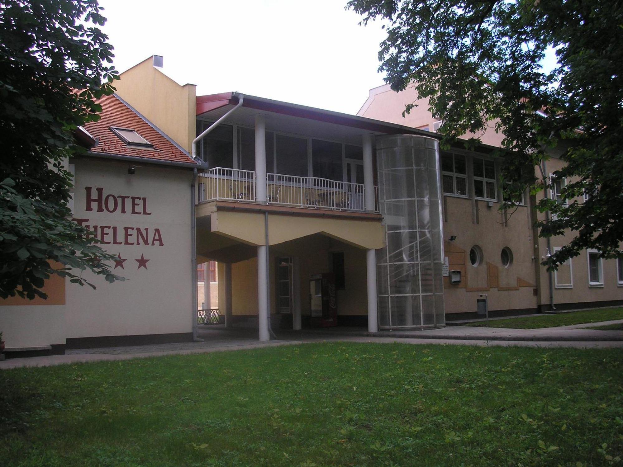 Hotel Thelena Tolna Exterior foto