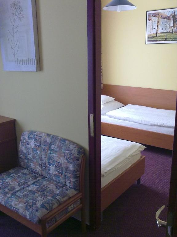 Hotel Thelena Tolna Zimmer foto